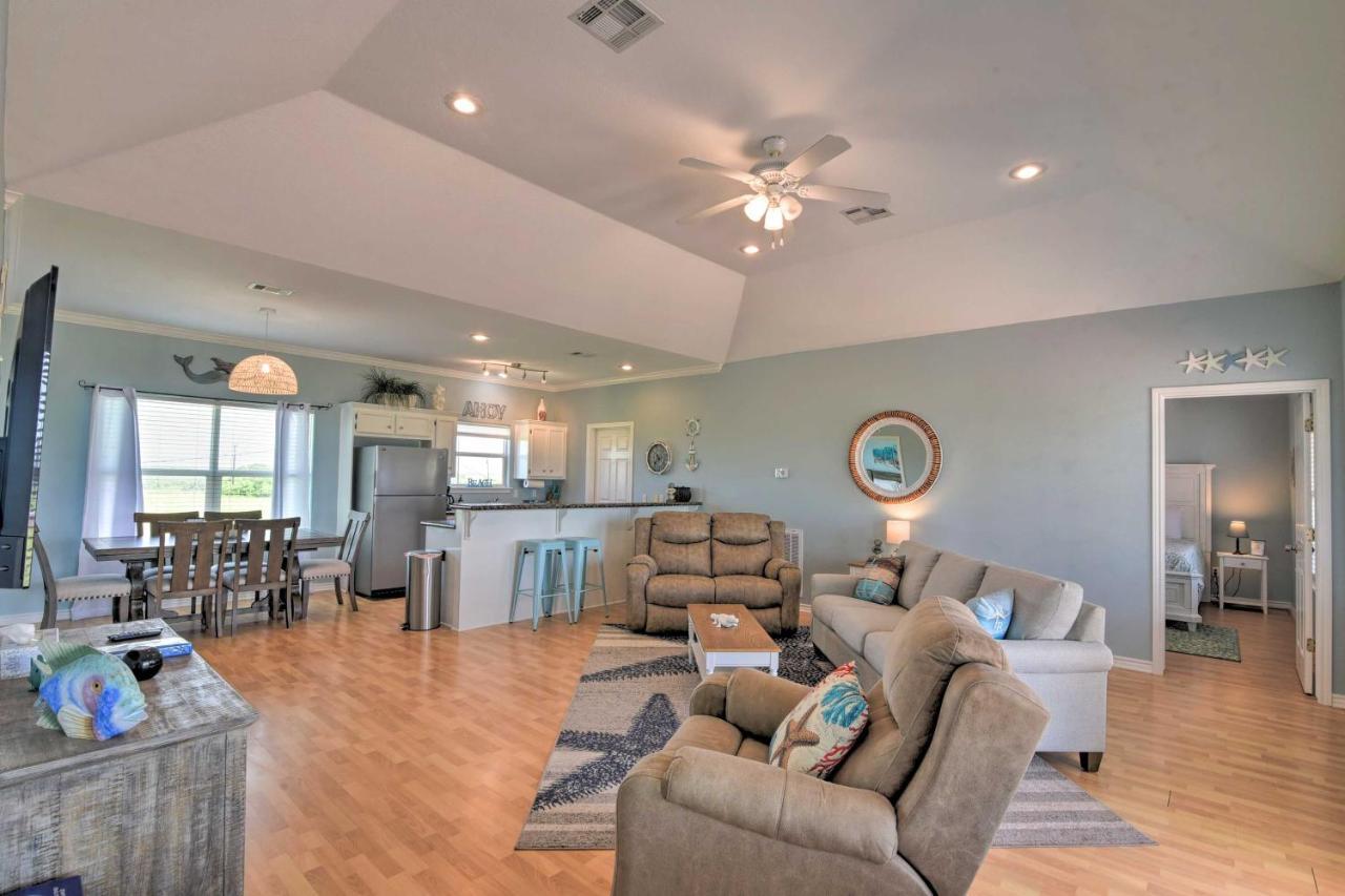 Bright Crystal Beach House, Walk To Coast! Villa Bolivar Peninsula Eksteriør bilde