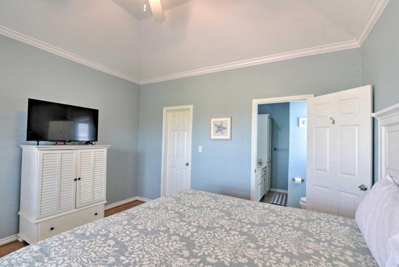 Bright Crystal Beach House, Walk To Coast! Villa Bolivar Peninsula Eksteriør bilde