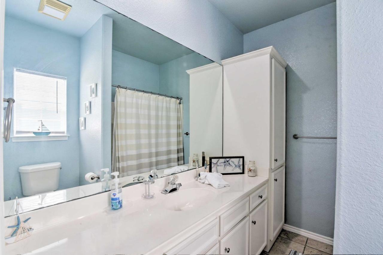Bright Crystal Beach House, Walk To Coast! Villa Bolivar Peninsula Eksteriør bilde